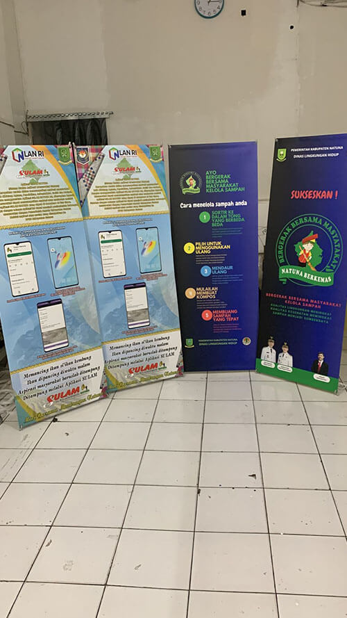 X BANNER (13) X BANNER (13)