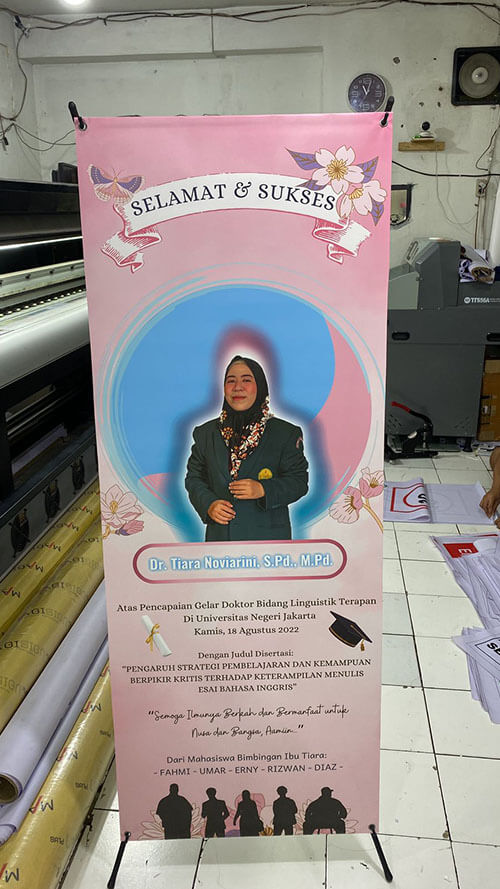 X BANNER (30) X BANNER (30)